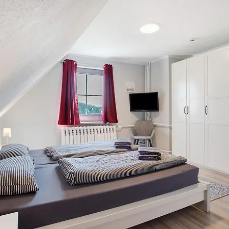 Ruegenferienhaus Eg Und Og 公寓