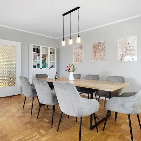 Ruegenferienhaus Eg Und Og Schaprode